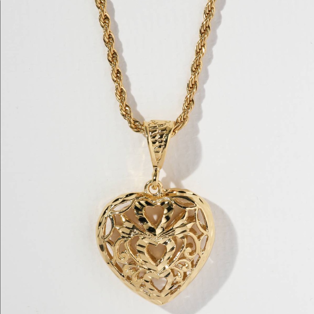 New Vanessa Mooney The Lace Heart Necklace Gold 89$